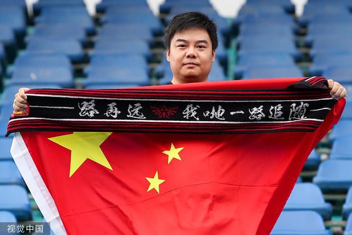 国产黑丝自拍